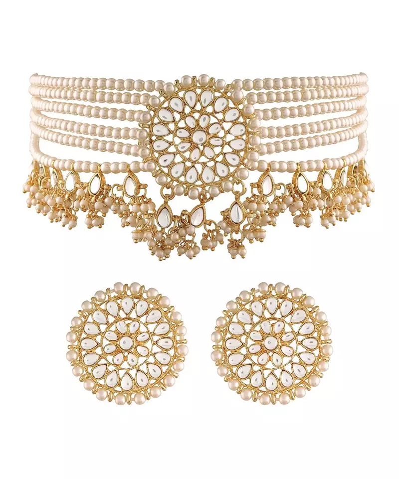 Traditional Choker Set Glided With Kundan & Pearls