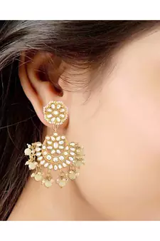 Traditional Matte Finish Kundan & Faux Pearl Chandbali Earrings with Maang Tikka Set