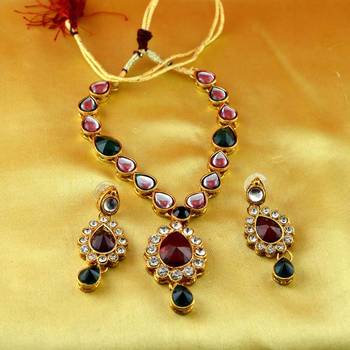 Gold Platted Necklace 1