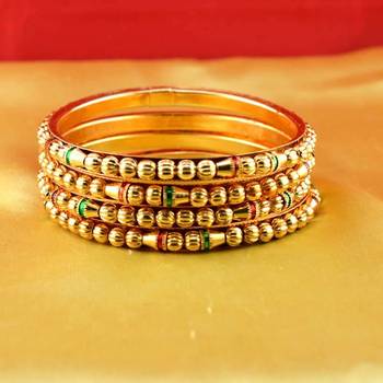 gold platted bangles size-2.6,2.8 2