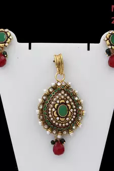 Multicolor gold plated antique gold Copper   Pendant  pair of Earrings