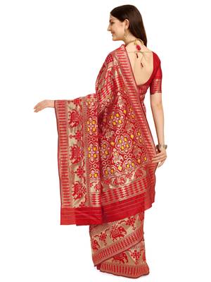 Red printed banarasi silk saree with blouse 3