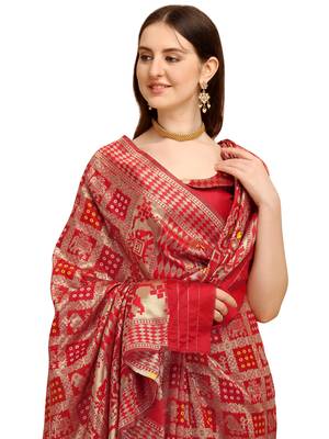 Red printed banarasi silk saree with blouse 5
