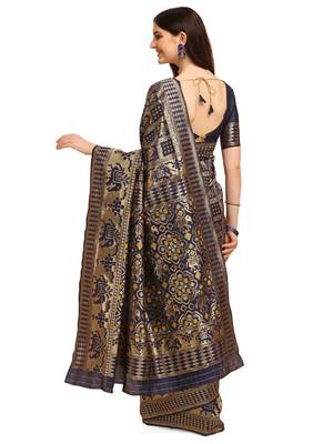 Blue printed banarasi silk saree with blouse 4