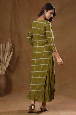 KAAJH Green Embroidered Cotton Kurta With Inner 2