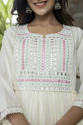KAAJH White Embroidered Anarkali Kurta 3