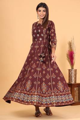 KAAJH Maroon Gold Printed Anarkali Kurta 1