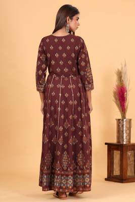 KAAJH Maroon Gold Printed Anarkali Kurta 2