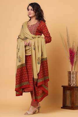 KAAJH Red Floral Print Cotton Suit Set 4