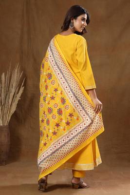 KAAJH Yellow Solid Print Cotton Anarkali Suit Set 2