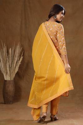KAAJH Mustard Floral Print Cotton Suit Set 2