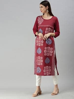 Maroon Crepe Printed Straight Kurta  4