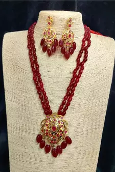 Red cubic zirconia necklace-sets