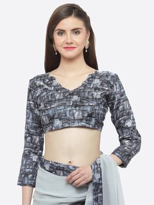 black plain georgette saree with blouse 3