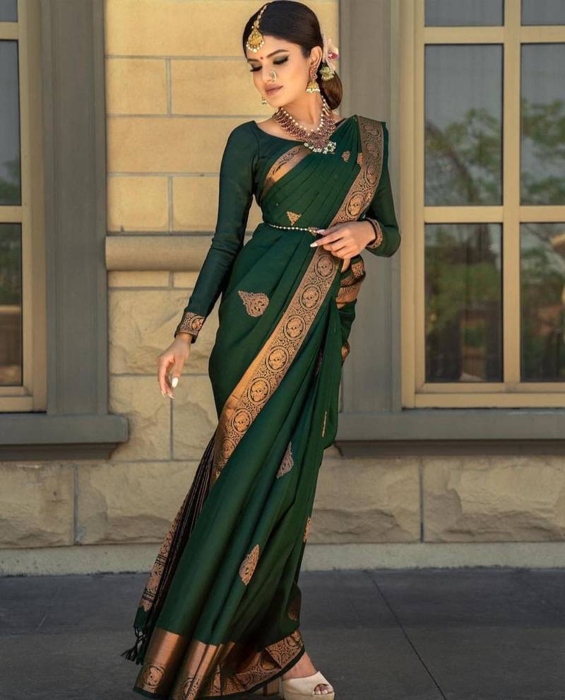 Green Kanjivaram Soft Pure Silk Saree With Blouse Piece
