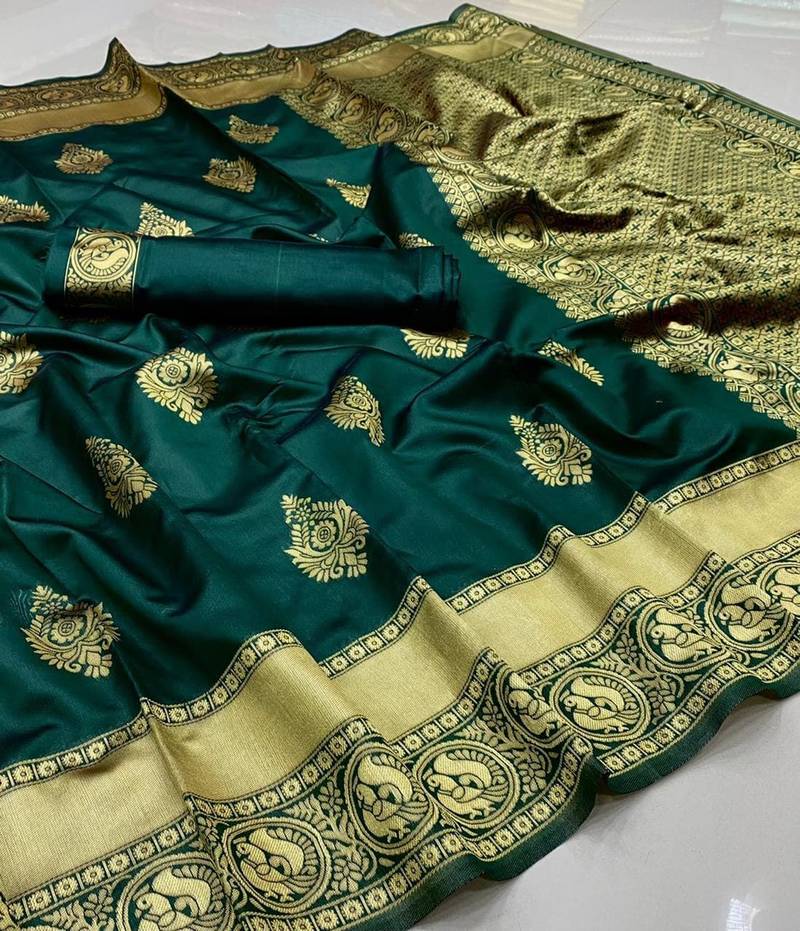 Green Kanjivaram Soft Pure Silk Saree With Blouse Piece