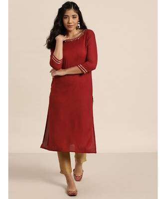 Maroon Neck Zari Embroidered Liva Kurta 1