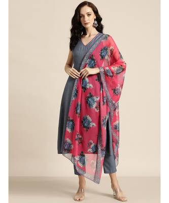 Blue Kurta and Pants With Floral Chiffon Dupatta 1