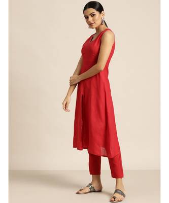 Red Kurta and Pants With Floral Chiffon Dupatta 2