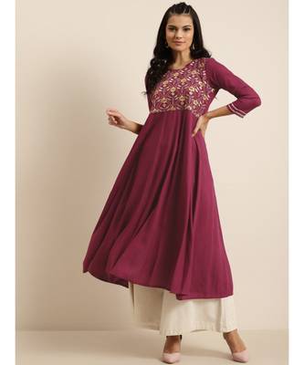 Burgundy Floral Embroidery Anarkali Kurta 1