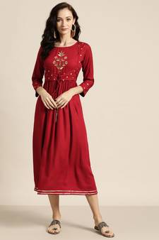 Maroon Foil Print Liva Dress With Jacket