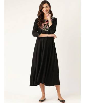 Black Peacock Motif Embroidery Anarkali Kurta Dress 1