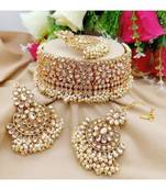 White kundan White Gold Alloy necklace sets
