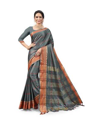 Grey woven silk saree with blouse 1