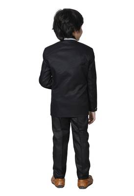 DKGF Boys 5-Piece Suit 2