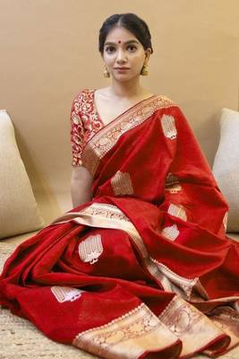 Red Color Classy Kanchipuram Lichi Silk Butta Designer Saree for Women 6