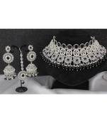 Necklace with Pair of Earrings with Mangtika