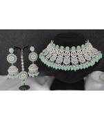 Necklace with Pair of Earrings with Mangtika