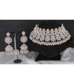 Necklace with Pair of Earrings with Mangtika