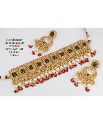 Necklace with Pair of Earrings 1