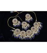 Necklace with Pair of Earrings with Mangtika