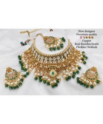 Necklace with Pair of Earrings with Mangtika 1