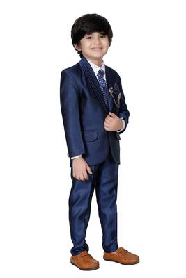 DKGF Boys 4-Piece Suit 4