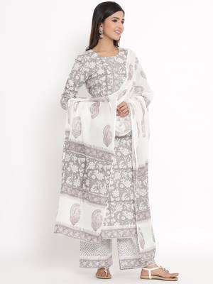 Off-white Cotton stitched   Kurta with     Palazzo with     Dupatta 4