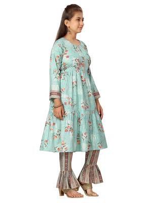 Green plain cotton girls kurtis and bottom 2