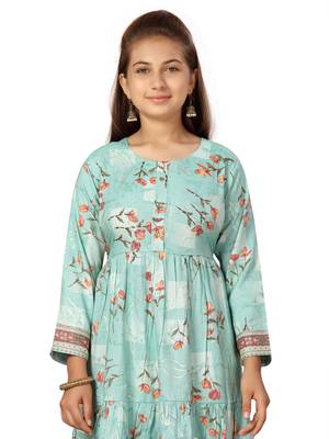 Green plain cotton girls kurtis and bottom 5