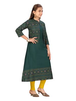 Green printed cotton girls kurtis and bottom 2