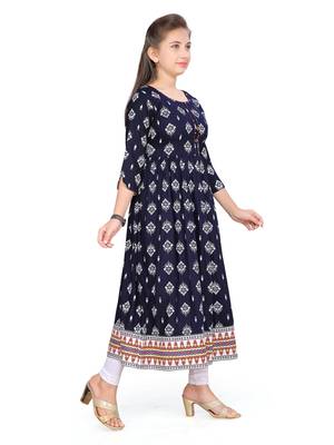 Blue printed cotton girls kurtis and bottom 3