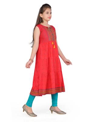 Red printed cotton girls kurtis and bottom 3