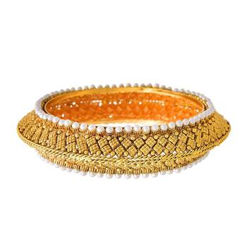 Gold bangles-and-bracelets 1