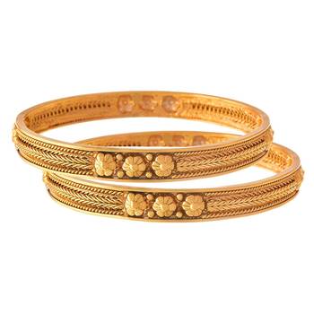 Gold bangles-and-bracelets 2