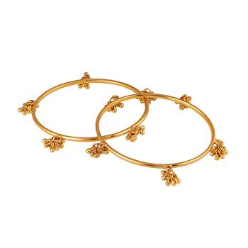 Gold bangles-and-bracelets 2