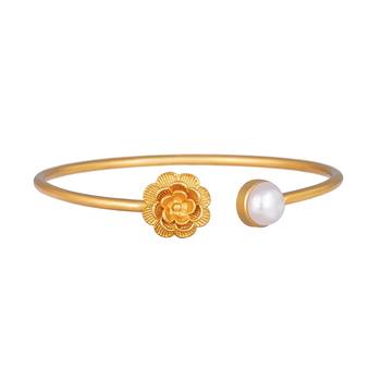 Gold bangles-and-bracelets 1