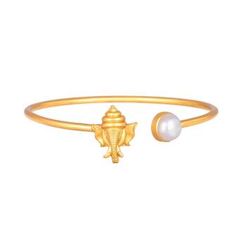 Gold bangles-and-bracelets 1