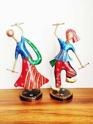 Antique Iron Dandiya Couple Showpiece - Set of 2 2