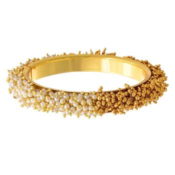 Gold bangles-and-bracelets 1